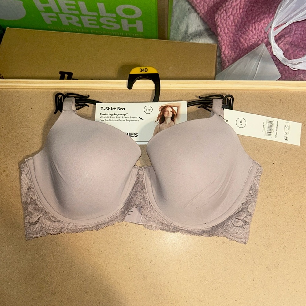 Light pink bra